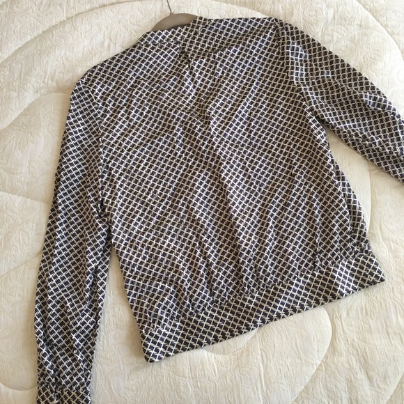 SILK Blouse w/ Buttons - Picture 6 of 8